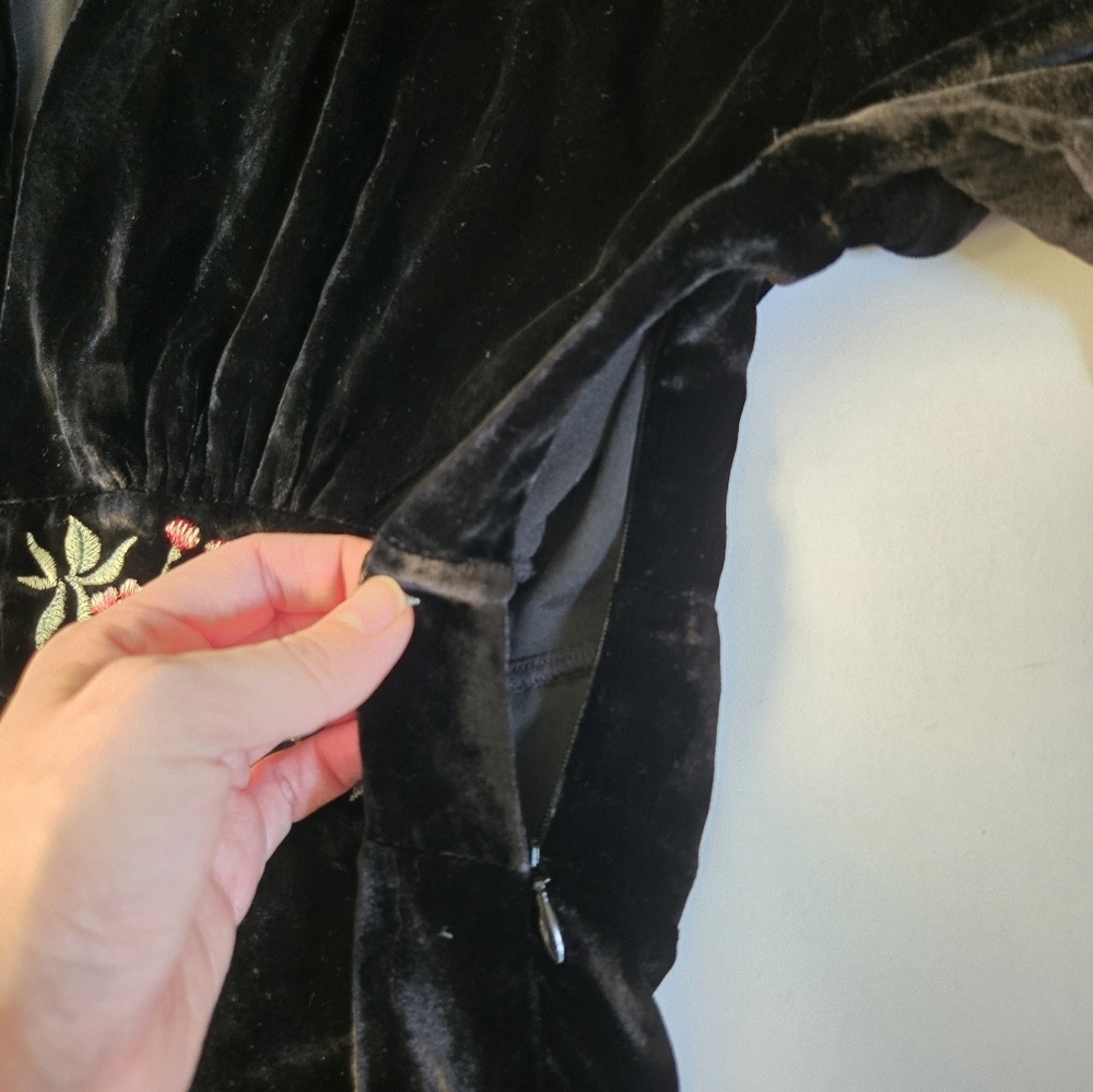 Rixo Emory Embroidered Silk-Velvet Gown black with floral/butterflys NWT sz 8 - Picture 12 of 15